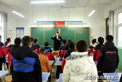 送教育蕾 情系橡林——駐馬店高中送課下鄉志愿服務隊走進橡林小學紀實